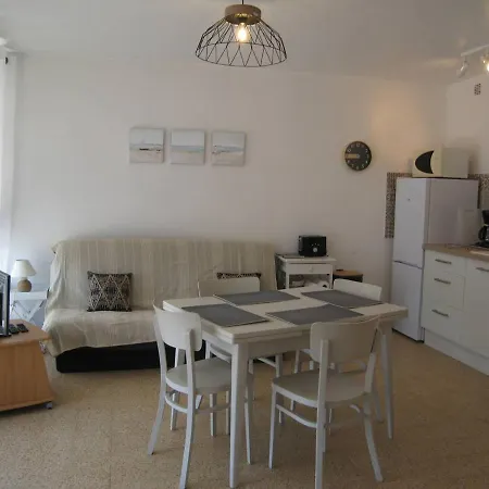 T3 Spacieux, 6 Couchages A Saint-cyprien Plage, Proche Port Et Commerces, Parking Securise - Fr-1-106-38 Apartment *