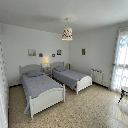 T3 Spacieux, 6 Couchages A Saint-cyprien Plage, Proche Port Et Commerces, Parking Securise - Fr-1-106-38 * Saint-Cyprien (Pyrenees-Orientales)