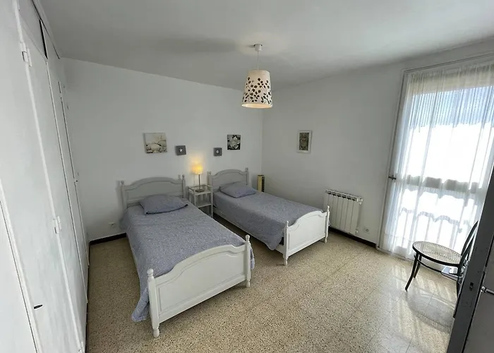 T3 Spacieux, 6 Couchages A Saint-cyprien Plage, Proche Port Et Commerces, Parking Securise - Fr-1-106-38 * Saint-Cyprien (Pyrenees-Orientales)